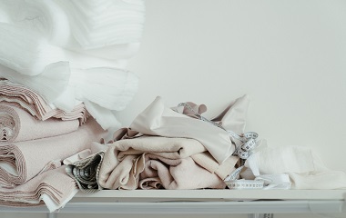 What are the characteristics of woven fabrics(1)